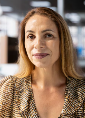 María G.